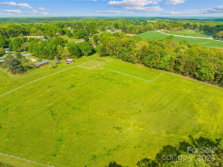 4896 Pageland Highway, Lancaster, SC 29720.  MLS# CAR4246067, YatesRealty ID 17701. Pasture 1 and Medical pasture