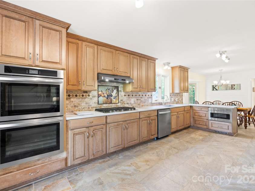 4896 Pageland Highway, Lancaster, SC 29720.  MLS# CAR4246067, YatesRealty ID 17701. Updated Kitchen