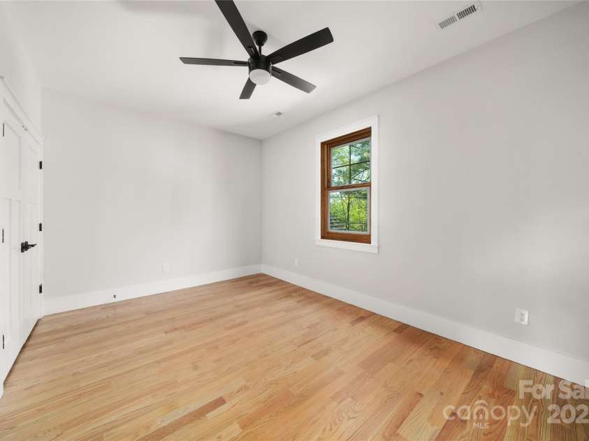 29 Wild Deer Trail, Zirconia, NC 28790.  MLS# CAR4243690, YatesRealty ID 17702. 2nd bedroom upper level