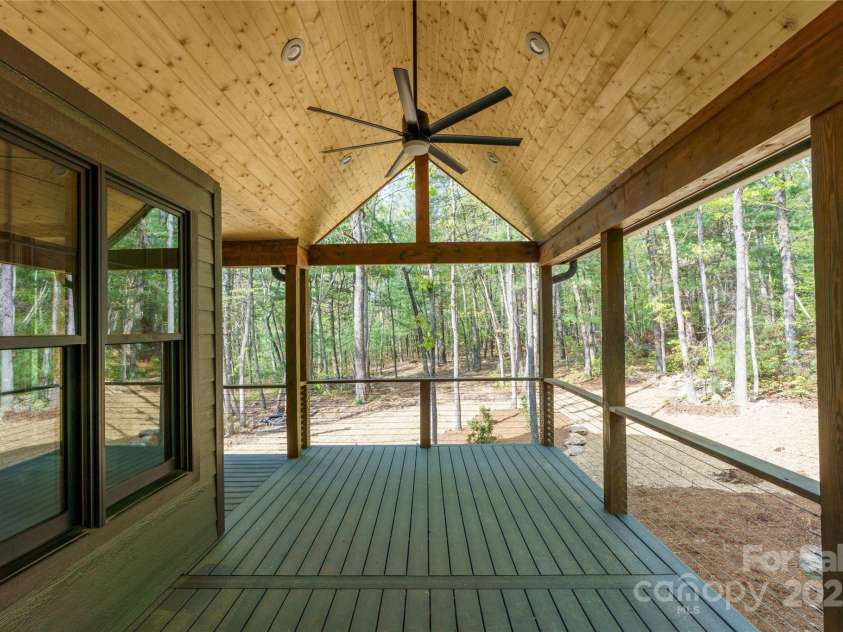 29 Wild Deer Trail, Zirconia, NC 28790.  MLS# CAR4243690, YatesRealty ID 17702. 