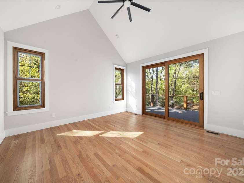 29 Wild Deer Trail, Zirconia, NC 28790.  MLS# CAR4243690, YatesRealty ID 17702. Primary Bedroom on main
