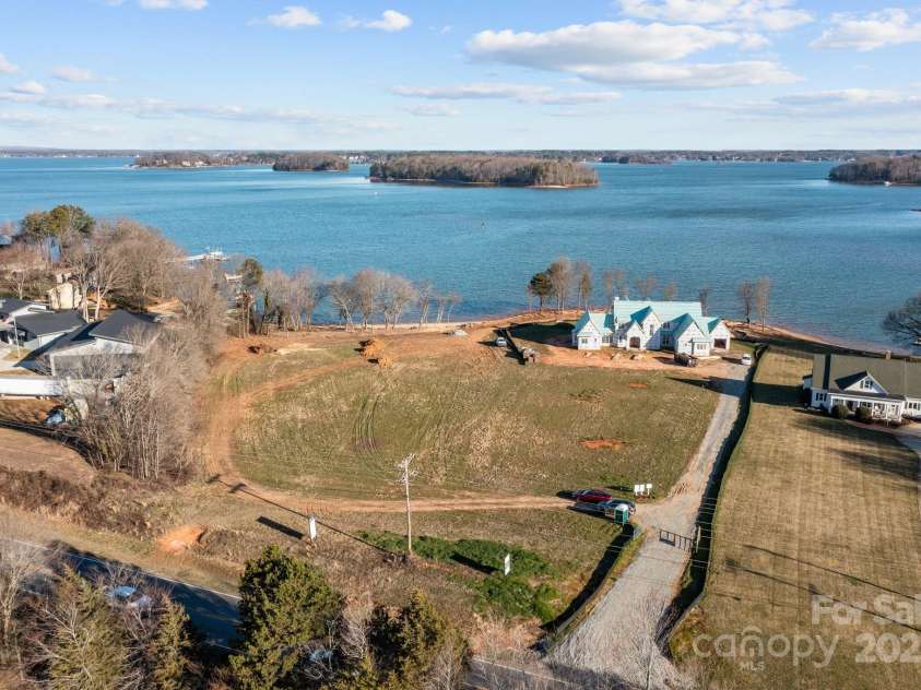 14515 NC Hwy 73 Highway, Huntersville, NC 28078.  MLS# CAR4261389, YatesRealty ID 17703. 