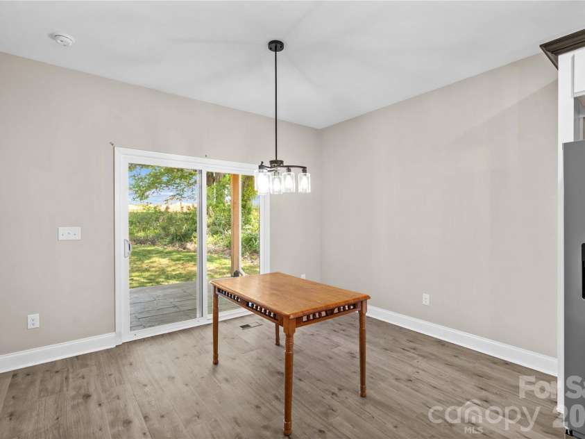 159 Foy Lane, Statesville, NC 28625.  MLS# CAR4374092, YatesRealty ID 17703. 