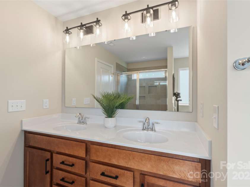 3211 Gilroy Drive, Fort Mill, SC 29707.  MLS# CAR4256495, YatesRealty ID 17704. 