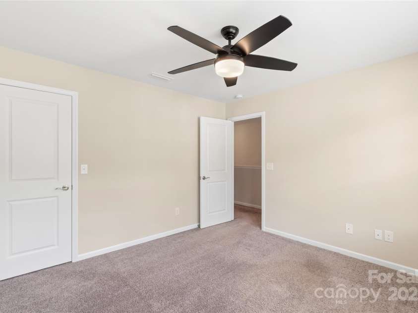 3211 Gilroy Drive, Fort Mill, SC 29707.  MLS# CAR4256495, YatesRealty ID 17704. 