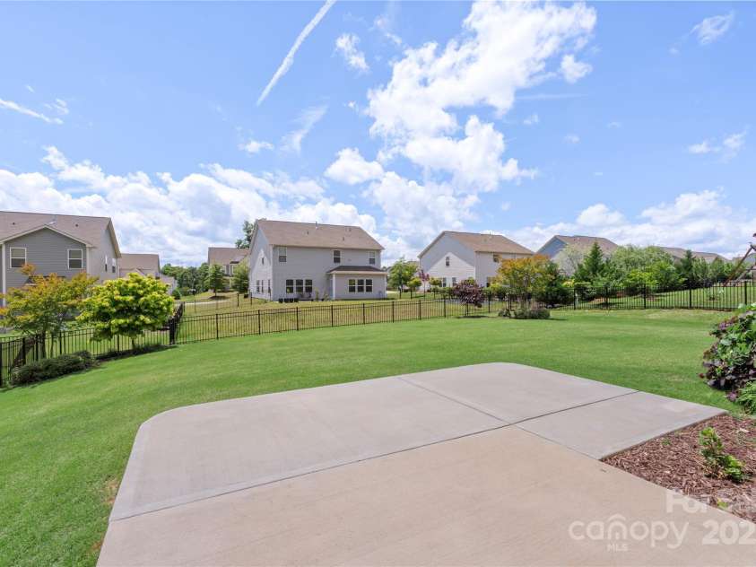 3211 Gilroy Drive, Fort Mill, SC 29707.  MLS# CAR4256495, YatesRealty ID 17704. 