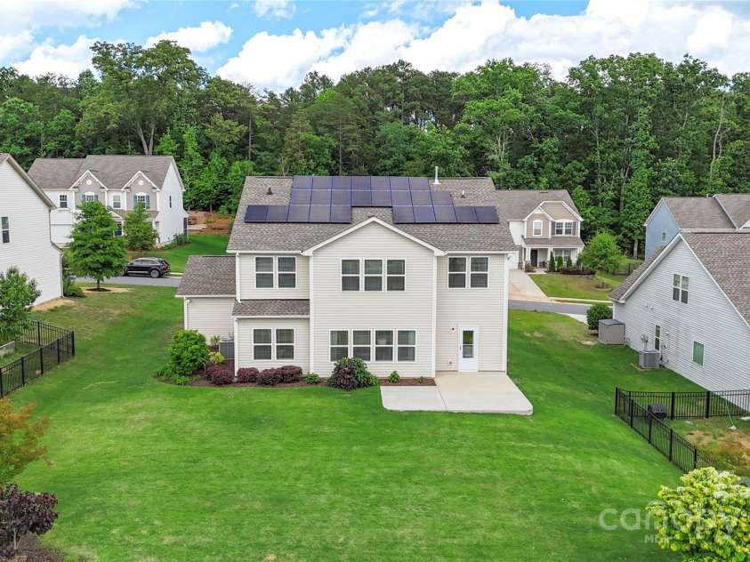 3211 Gilroy Drive, Fort Mill, SC 29707.  MLS# CAR4256495, YatesRealty ID 17704. 