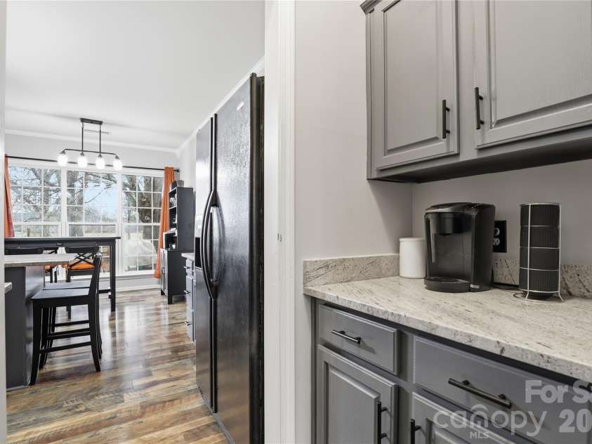 4018 Manor House Drive, Charlotte, NC 28270.  MLS# CAR4366280, YatesRealty ID 17704. 