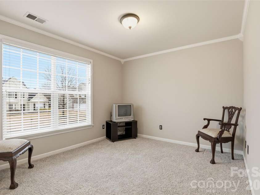 4018 Manor House Drive, Charlotte, NC 28270.  MLS# CAR4366280, YatesRealty ID 17704. 