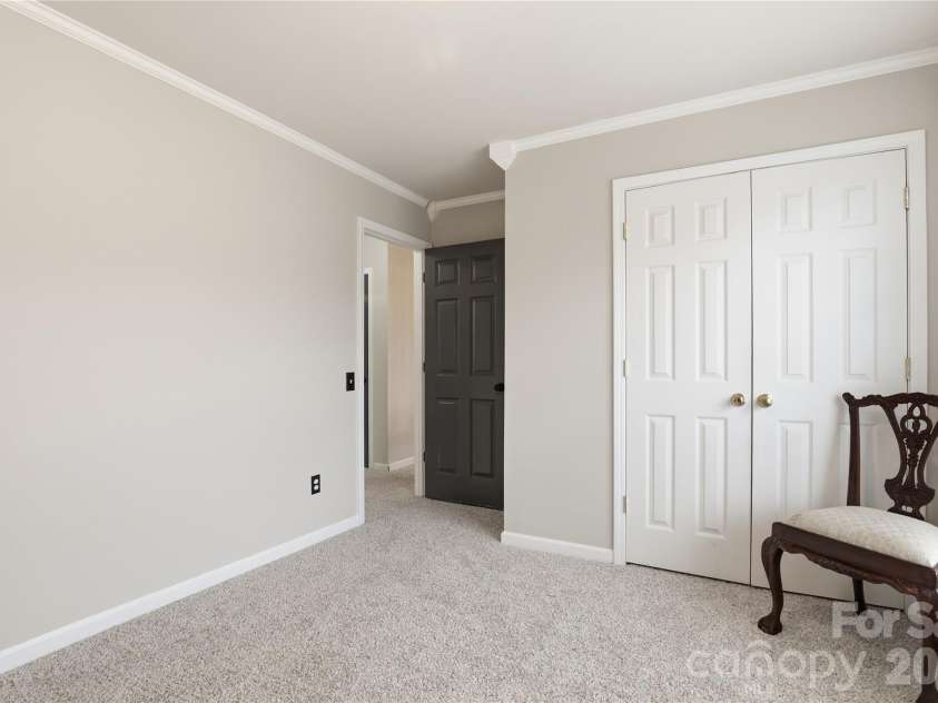 4018 Manor House Drive, Charlotte, NC 28270.  MLS# CAR4366280, YatesRealty ID 17704. 
