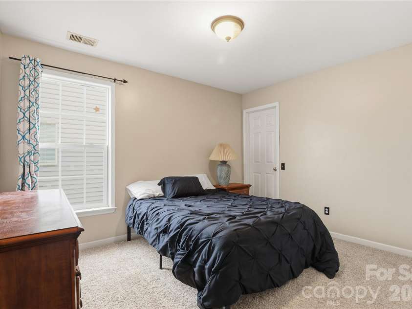 4018 Manor House Drive, Charlotte, NC 28270.  MLS# CAR4366280, YatesRealty ID 17704. 