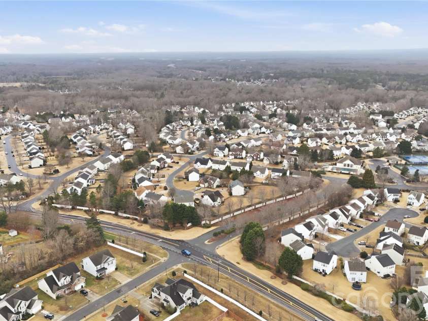 4018 Manor House Drive, Charlotte, NC 28270.  MLS# CAR4366280, YatesRealty ID 17704. 