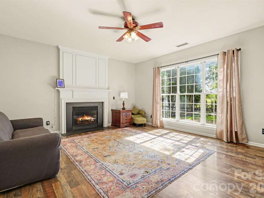 4018 Manor House Drive, Charlotte, NC 28270.  MLS# CAR4366280, YatesRealty ID 17704. 