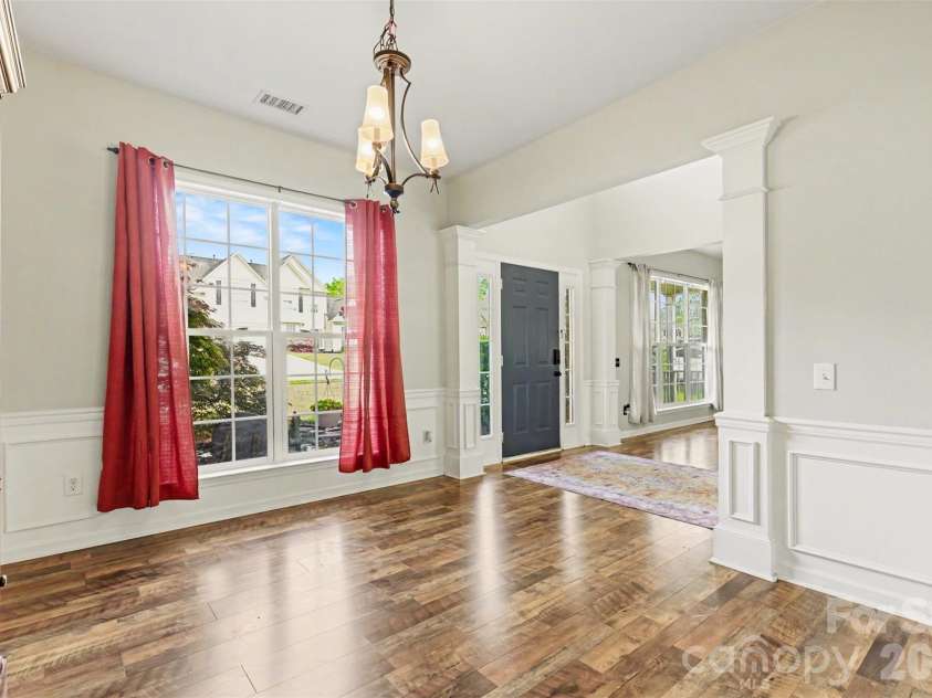 4018 Manor House Drive, Charlotte, NC 28270.  MLS# CAR4366280, YatesRealty ID 17704. 