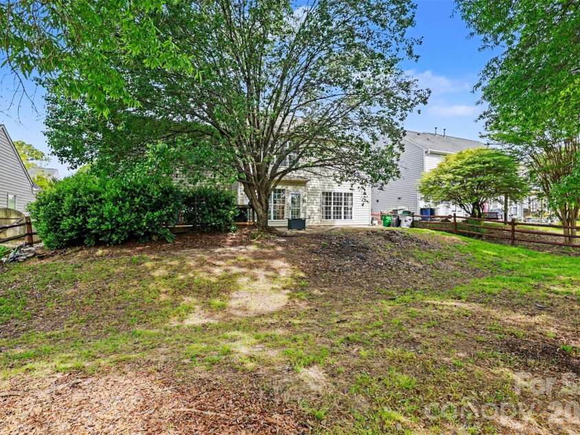 4018 Manor House Drive, Charlotte, NC 28270.  MLS# CAR4366280, YatesRealty ID 17704. 