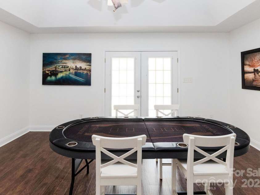 1643 Mayfair Drive, Conover, NC 28613.  MLS# CAR4243234, YatesRealty ID 17705. 