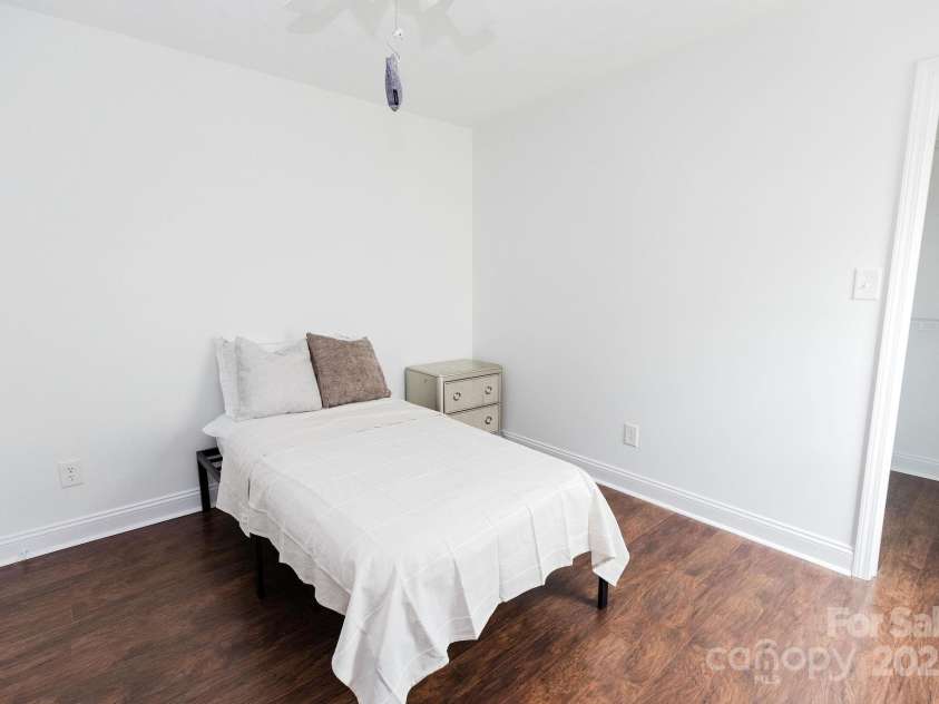 1643 Mayfair Drive, Conover, NC 28613.  MLS# CAR4243234, YatesRealty ID 17705. 