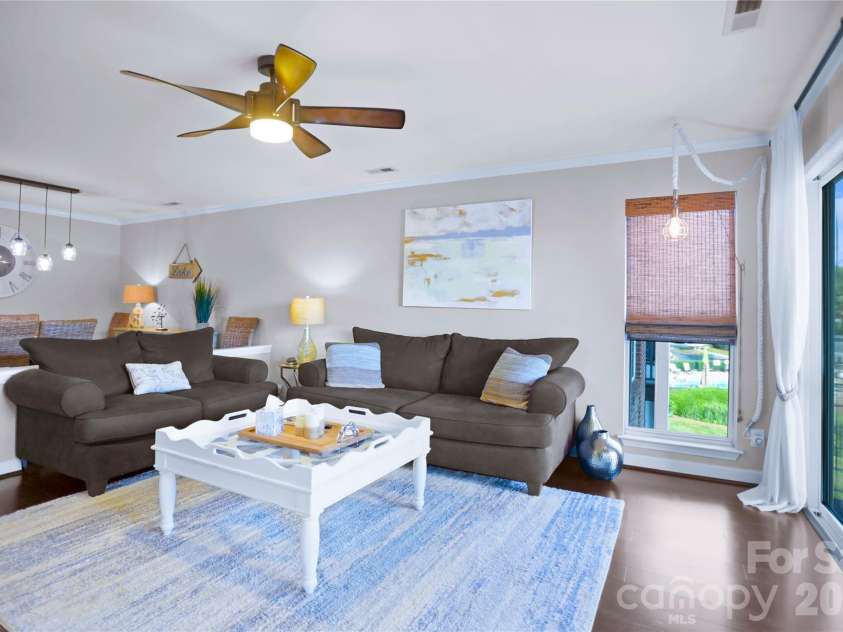 18525 Harborside Drive, Cornelius, NC 28031.  MLS# CAR4325069, YatesRealty ID 17706. 