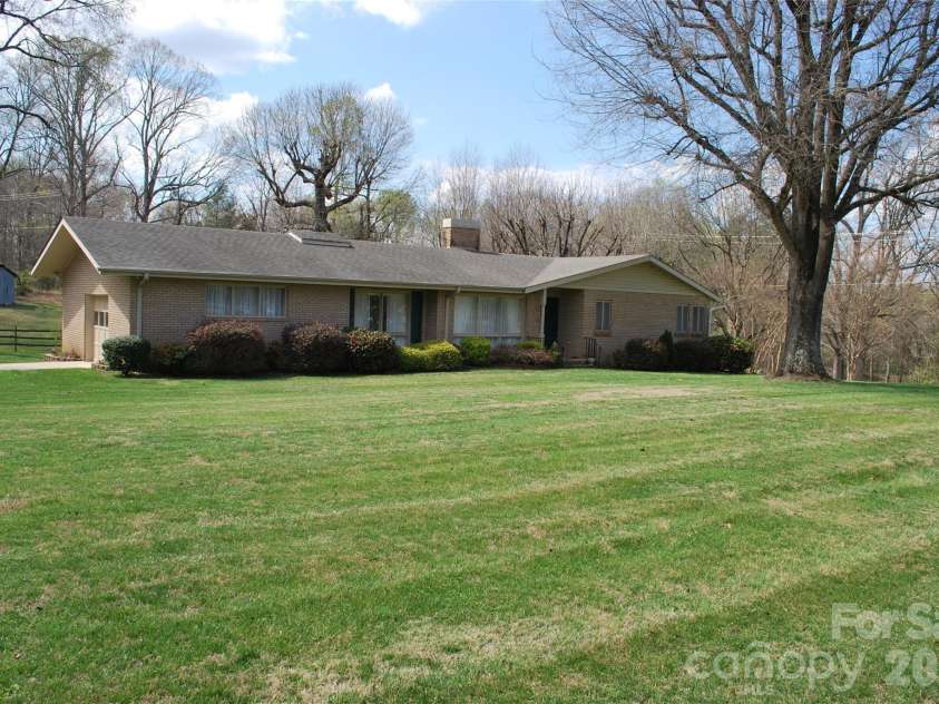 176 Midway Street, Cooleemee, NC 27014.  MLS# CAR4361246, YatesRealty ID 17708. 