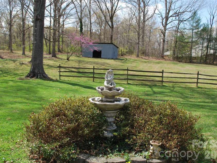 176 Midway Street, Cooleemee, NC 27014.  MLS# CAR4361246, YatesRealty ID 17708. 