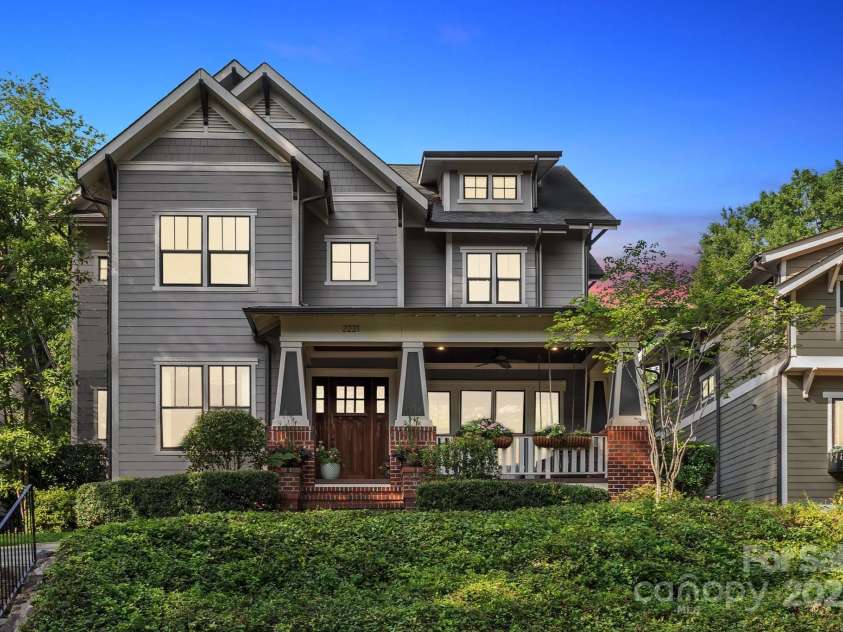 2221 Kenmore Avenue, Charlotte, NC 28204.  MLS# CAR4264011, YatesRealty ID 17708. 
