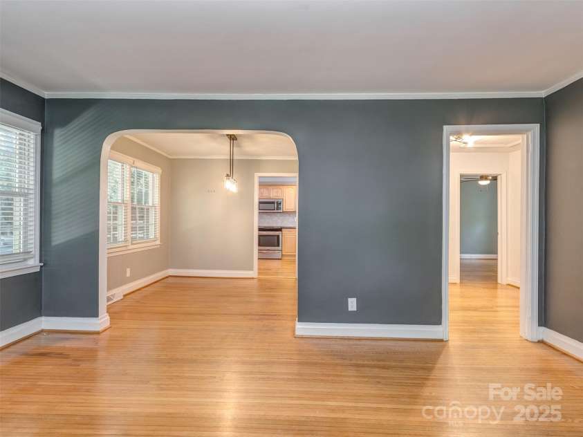 1720 Chatham Avenue, Charlotte, NC 28205.  MLS# CAR4260782, YatesRealty ID 17709. 
