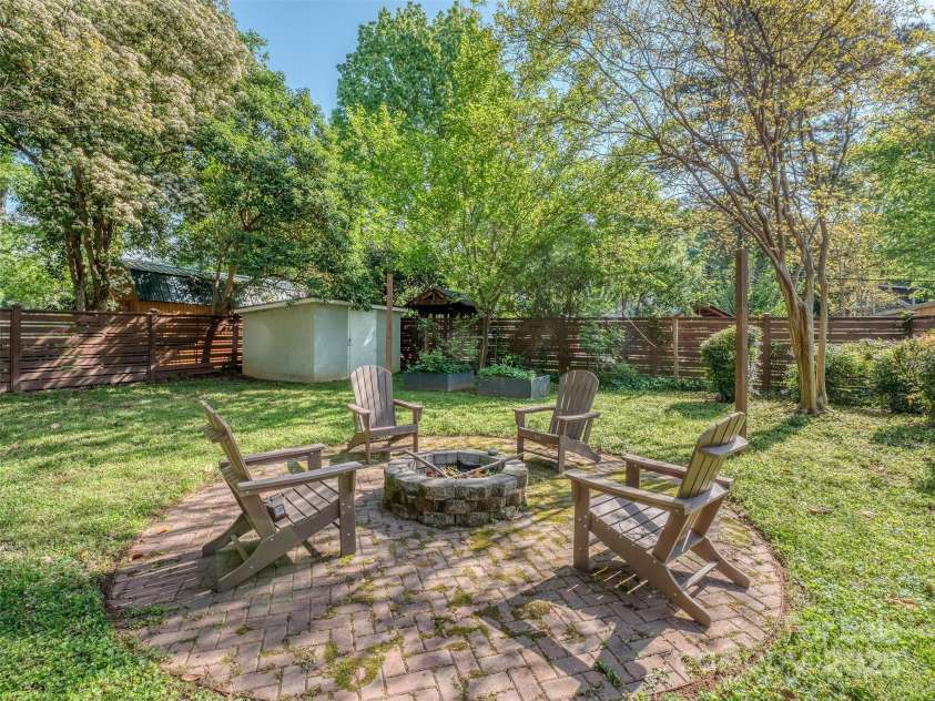 1720 Chatham Avenue, Charlotte, NC 28205.  MLS# CAR4260782, YatesRealty ID 17709. 