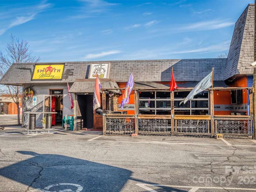 1720 Chatham Avenue, Charlotte, NC 28205.  MLS# CAR4260782, YatesRealty ID 17709. 