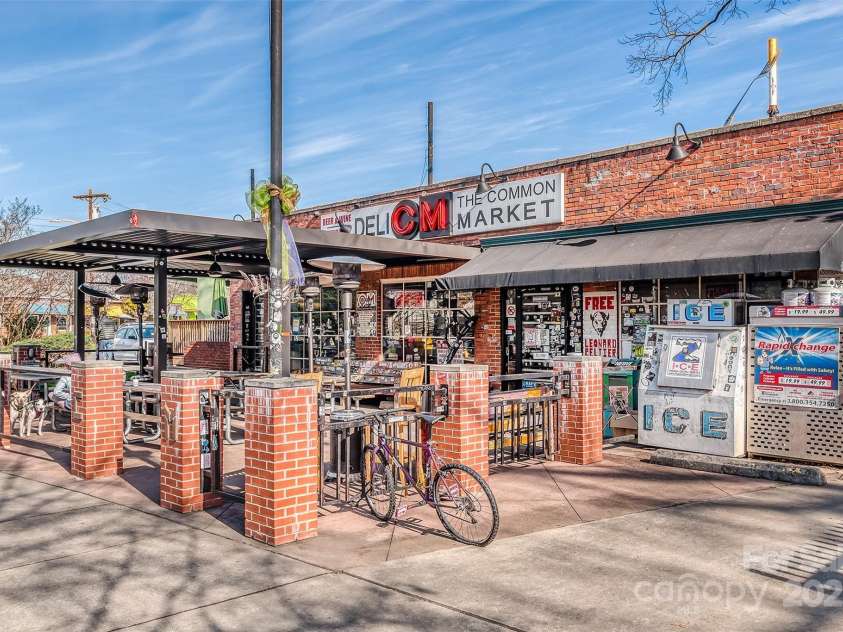 1720 Chatham Avenue, Charlotte, NC 28205.  MLS# CAR4260782, YatesRealty ID 17709. 