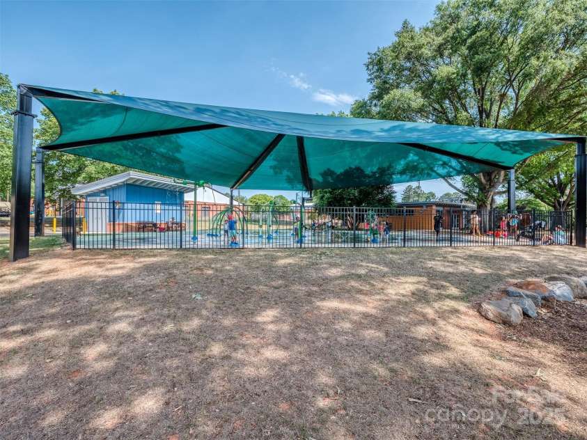 1720 Chatham Avenue, Charlotte, NC 28205.  MLS# CAR4260782, YatesRealty ID 17709. 