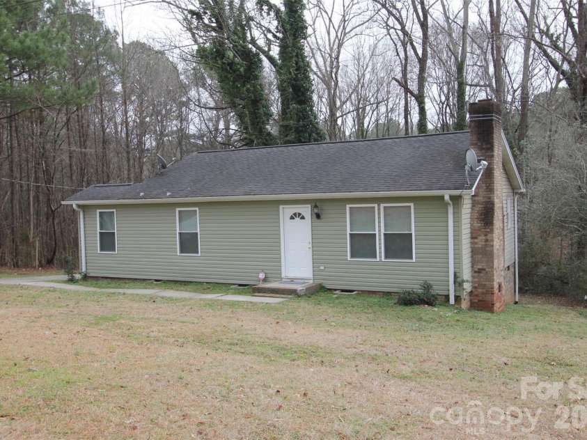 48 Piper Street, Wadesboro, NC 28170.  MLS# CAR4334235, YatesRealty ID 1771. 