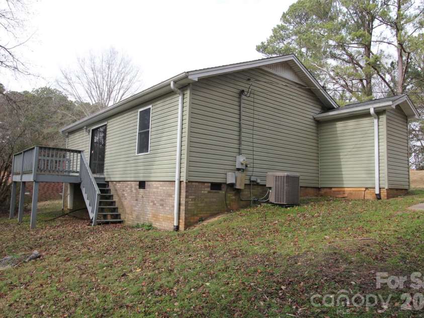 48 Piper Street, Wadesboro, NC 28170.  MLS# CAR4334235, YatesRealty ID 1771. 