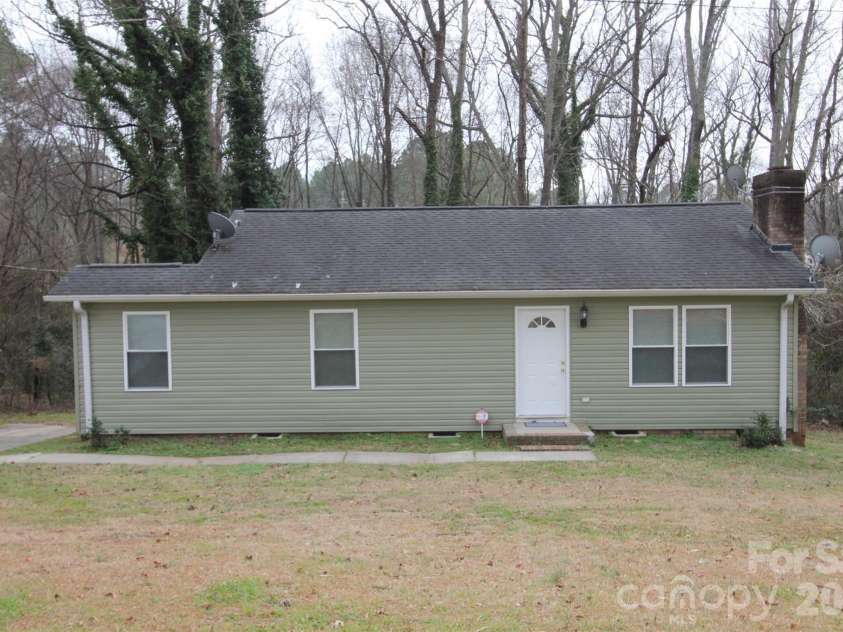 48 Piper Street, Wadesboro, NC 28170.  MLS# CAR4334235, YatesRealty ID 1771. 