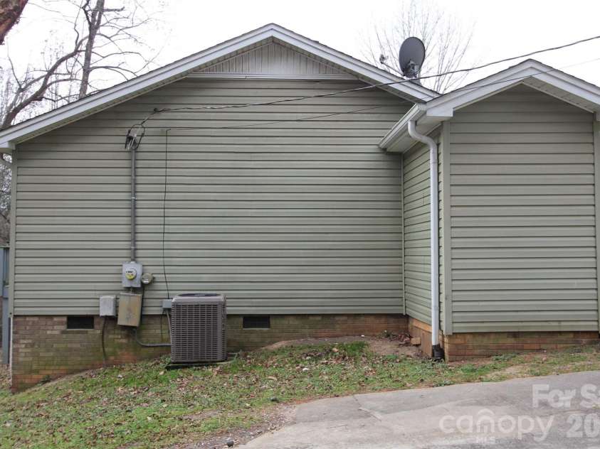 48 Piper Street, Wadesboro, NC 28170.  MLS# CAR4334235, YatesRealty ID 1771. 