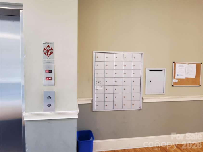 155 Lexington Avenue, Asheville, NC 28801.  MLS# CAR4387785, YatesRealty ID 17710. MAIL BOXES~~