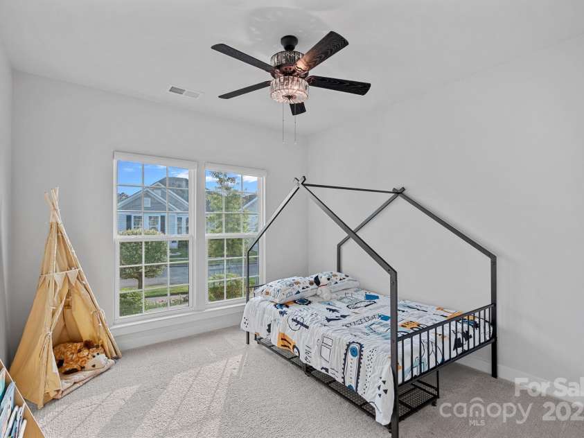 12615 Es Draper Drive, Huntersville, NC 28078.  MLS# CAR4266729, YatesRealty ID 17712. Guest Room 1- Main FL