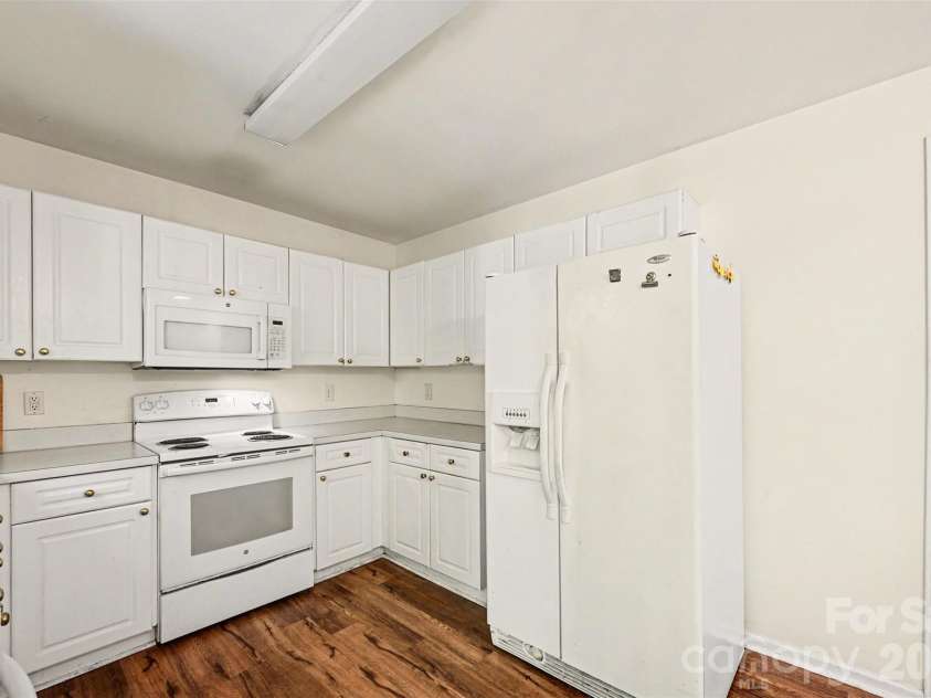 4718 Titus Court, Monroe, NC 28110.  MLS# CAR4373667, YatesRealty ID 17713. Kitchen