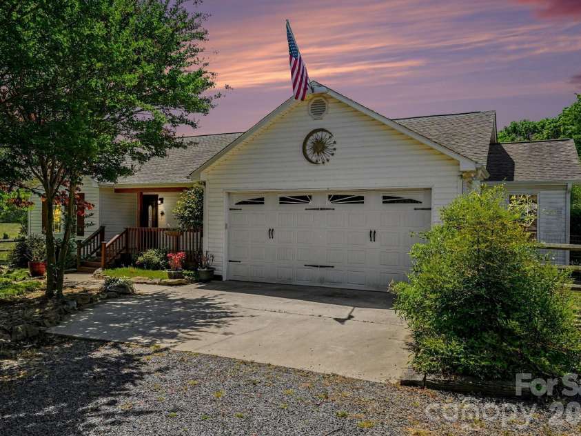 12820 Big Lick Road, Oakboro, NC 28129.  MLS# CAR4374025, YatesRealty ID 17714. 