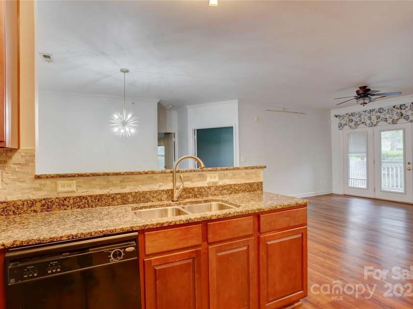 16746 Amberside Road, Cornelius, NC 28031.  MLS# CAR4247550, YatesRealty ID 17714. 