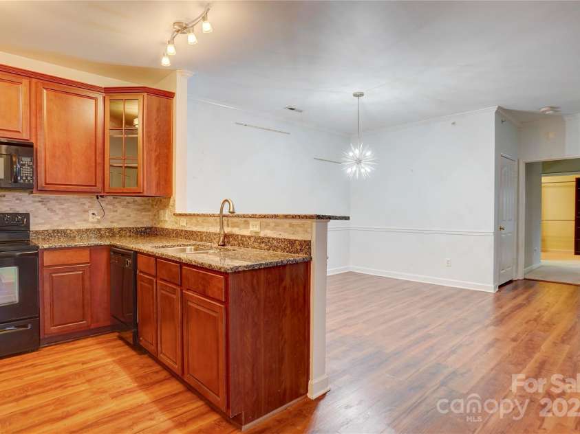 16746 Amberside Road, Cornelius, NC 28031.  MLS# CAR4247550, YatesRealty ID 17714. 