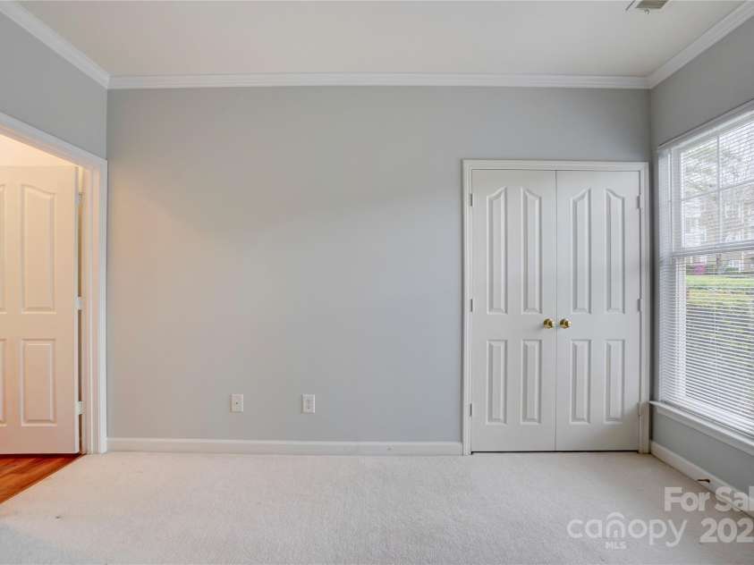 16746 Amberside Road, Cornelius, NC 28031.  MLS# CAR4247550, YatesRealty ID 17714. 