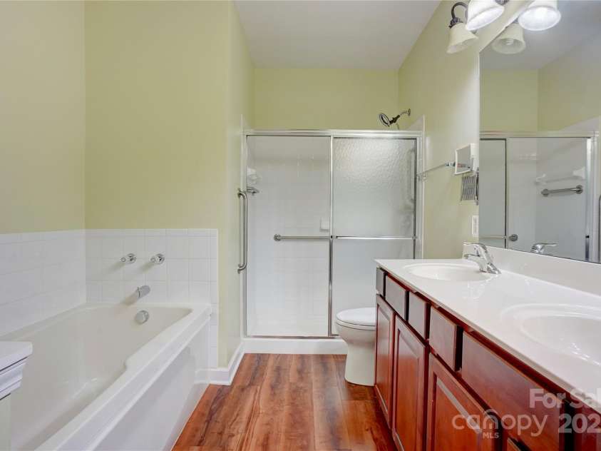 16746 Amberside Road, Cornelius, NC 28031.  MLS# CAR4247550, YatesRealty ID 17714. 