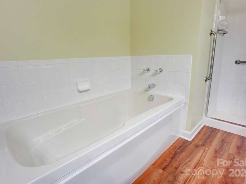 16746 Amberside Road, Cornelius, NC 28031.  MLS# CAR4247550, YatesRealty ID 17714. 