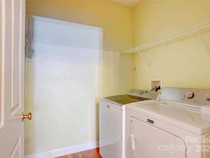 16746 Amberside Road, Cornelius, NC 28031.  MLS# CAR4247550, YatesRealty ID 17714. 