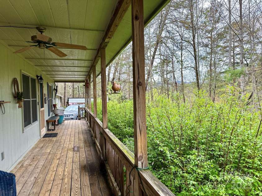 414 Hickory Cove Road, Bryson City, NC 28713.  MLS# CAR4243476, YatesRealty ID 17715. 