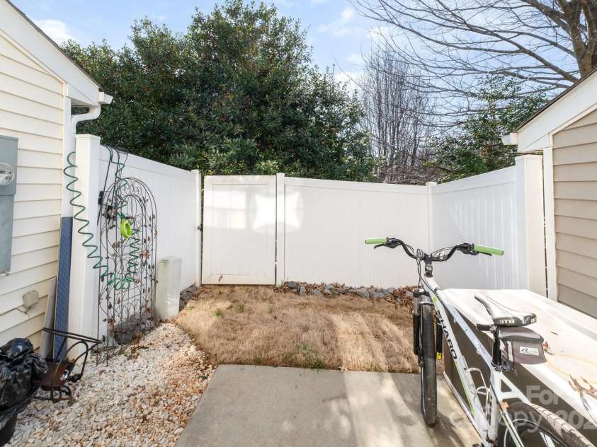 2511 Brackley Place, Concord, NC 28027.  MLS# CAR4227005, YatesRealty ID 17716. 
