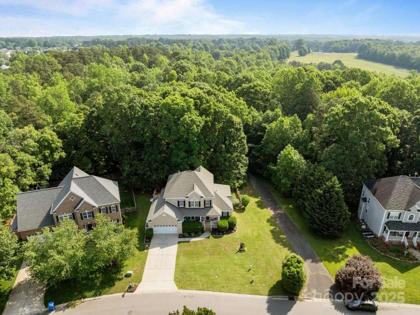 161 Dairy Farm Road, Mooresville, NC 28115.  MLS# CAR4259423, YatesRealty ID 17717. Welcome to 161 Dairy Farm Rd!