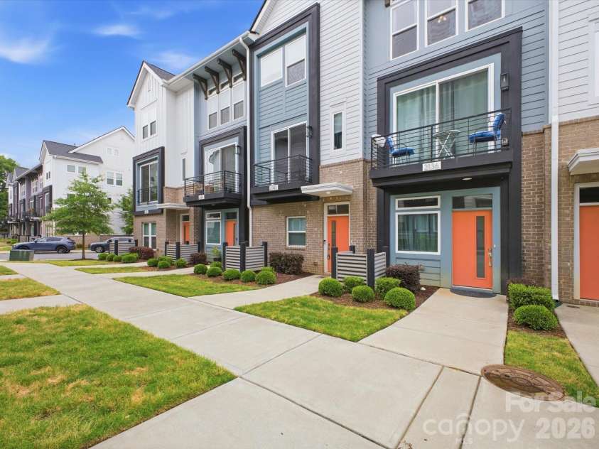 2140 Electric Lane, Charlotte, NC 28205.  MLS# CAR4375580, YatesRealty ID 17717. 