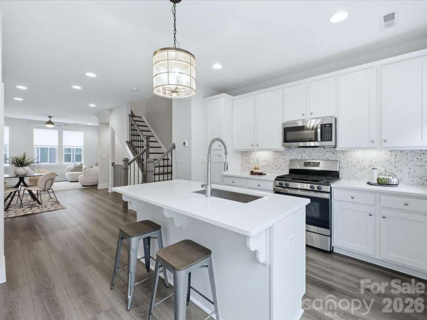 2140 Electric Lane, Charlotte, NC 28205.  MLS# CAR4375580, YatesRealty ID 17717. 