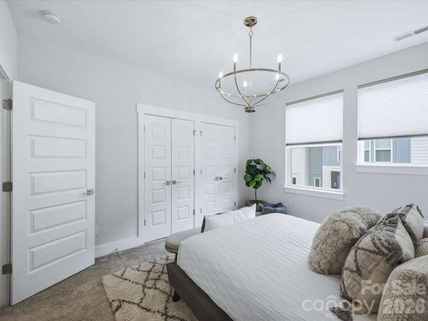 2140 Electric Lane, Charlotte, NC 28205.  MLS# CAR4375580, YatesRealty ID 17717. 